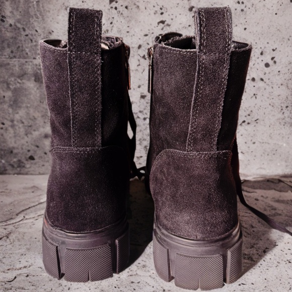 Blondo Waterproof Black Suede Lace-Up Side Access Boots Size 9 W/Sherpa Fleece - Picture 6 of 12